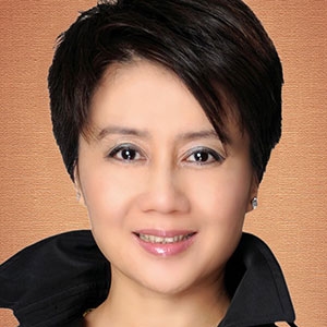 禤伟玲的英文名