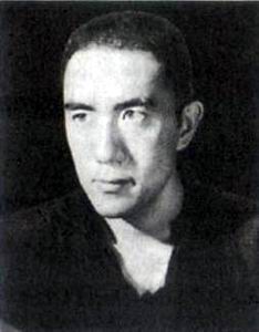 日本作家三岛由纪夫出生(转自:历史上的今天。com)